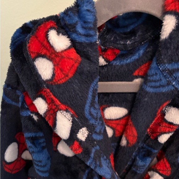 Spider-Man Fleece Robe - Picture 4 of 6